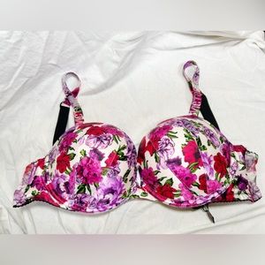 New Victoria’s Secret, Very Sexy, Push-up Bra 34DD